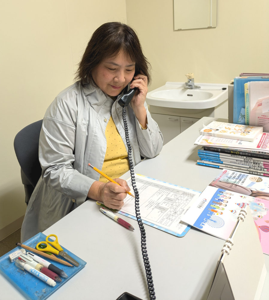 幅広い年代の女性が抱える様々な悩みを受け止める、助産師による電話相談